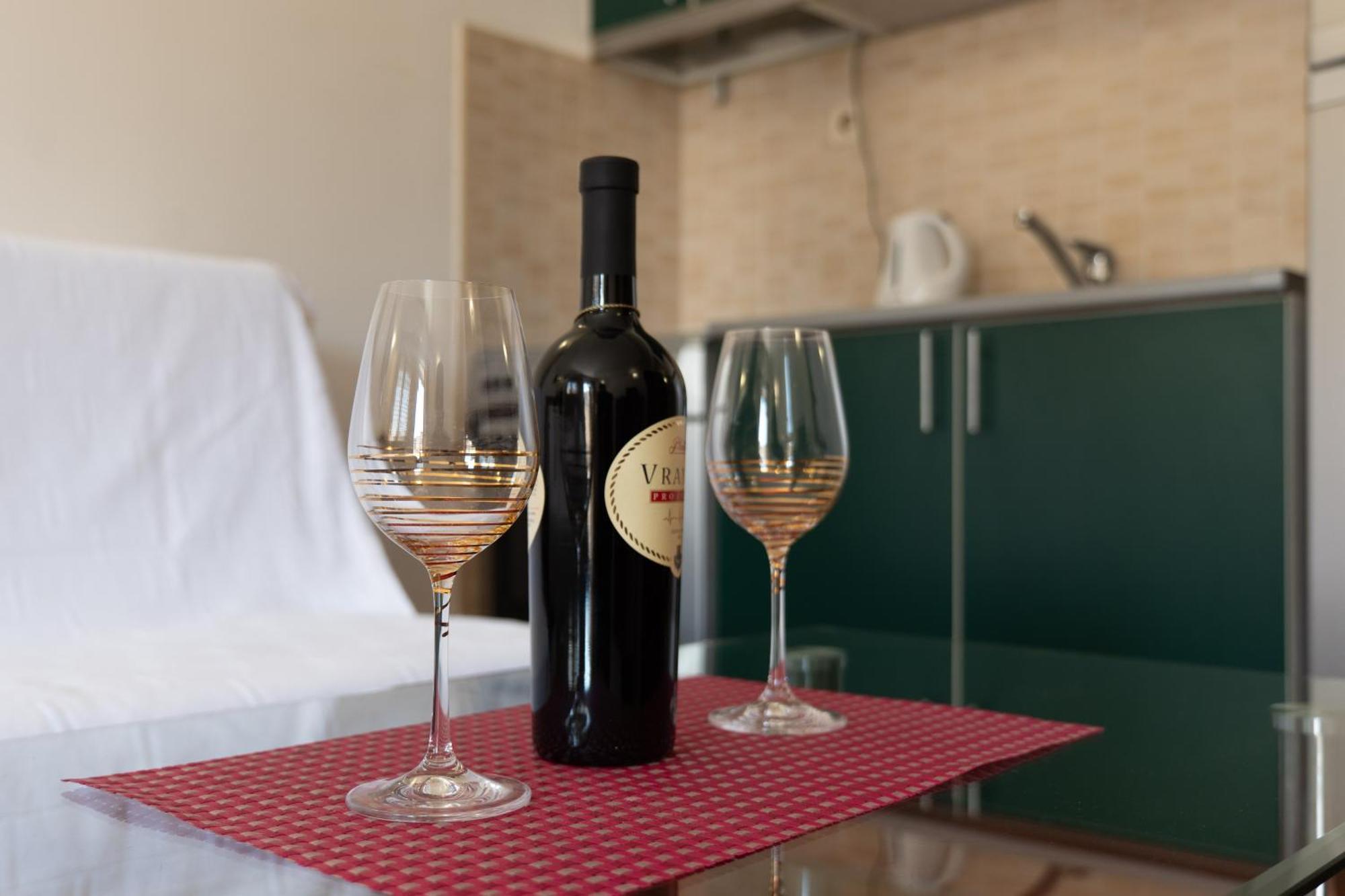 Sms Apartments Budva Rum bild
