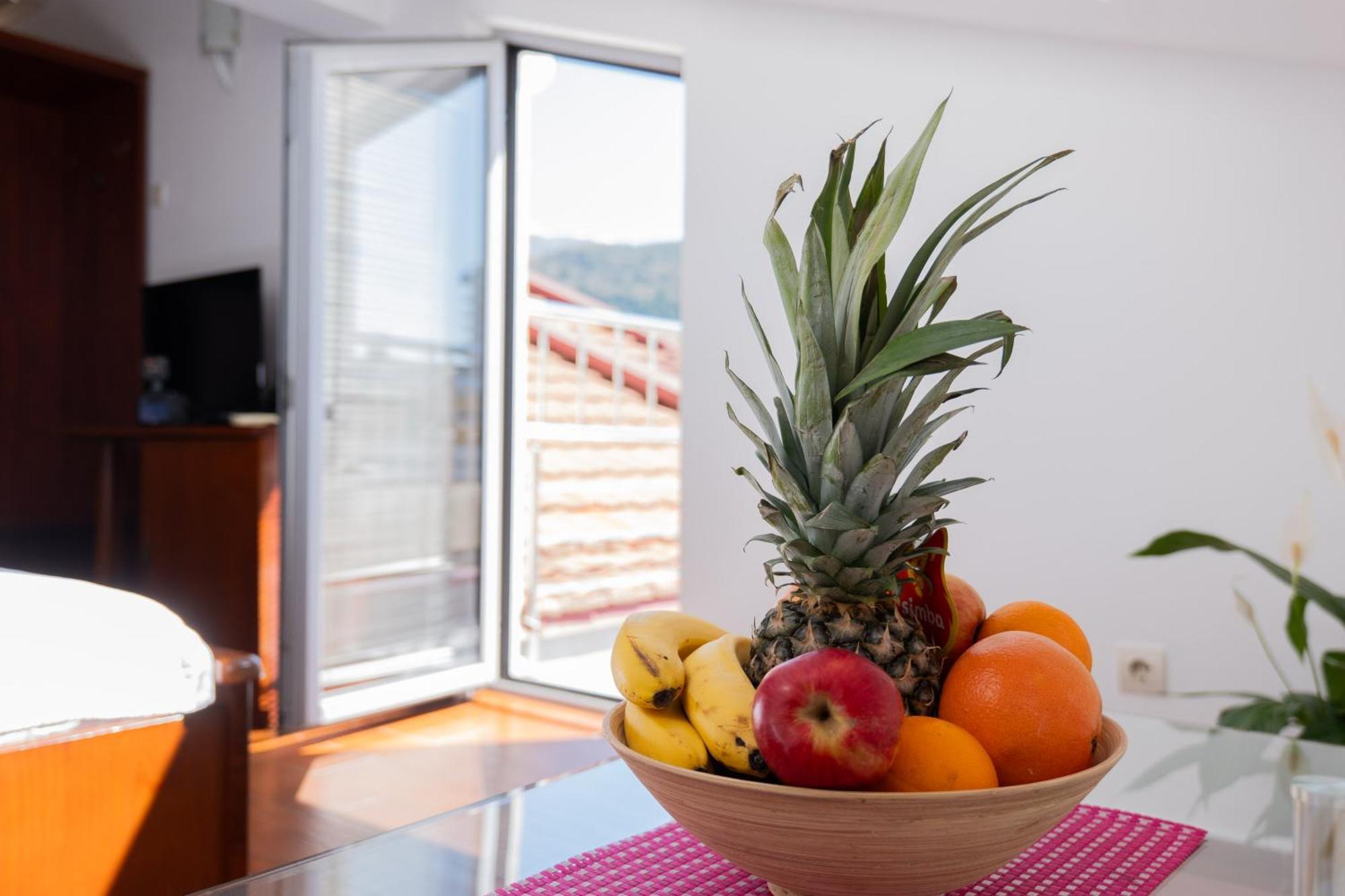 Sms Apartments Budva Exteriör bild